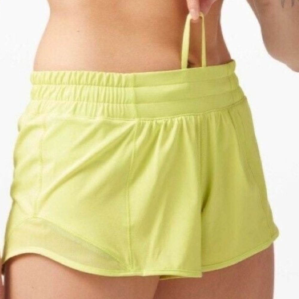 LULULEMON Hotty Hot Shorts 2.5”